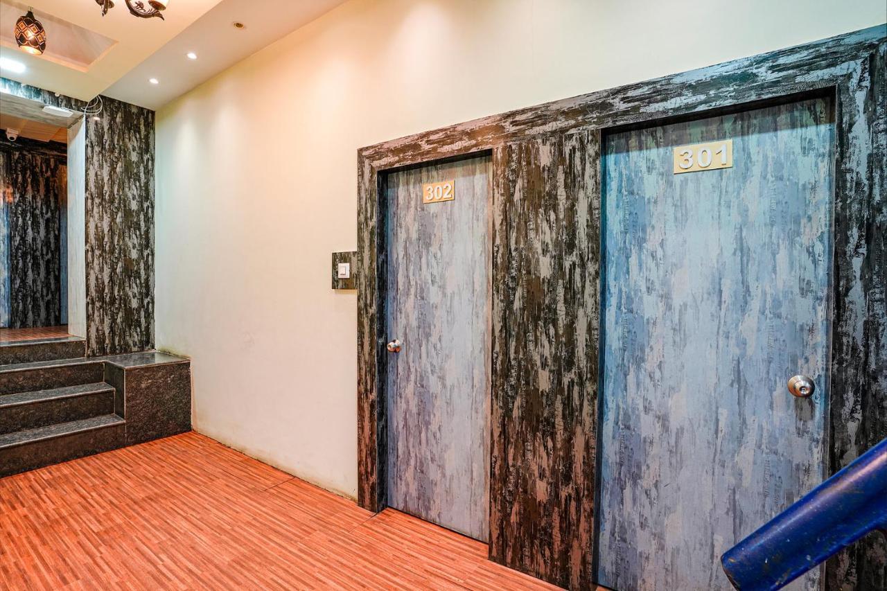 Отель Fabexpress Vinyasa Residency Бхаяндар Экстерьер фото
