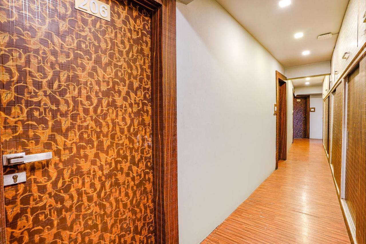 Отель Fabexpress Vinyasa Residency Бхаяндар Экстерьер фото